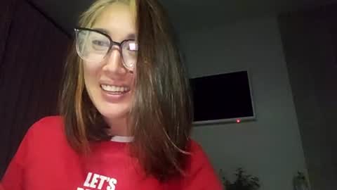 Snapshot of skarlettforeve chatting on 06-17-26, 11:05 skarlett online show from 06-17-26, 11:05