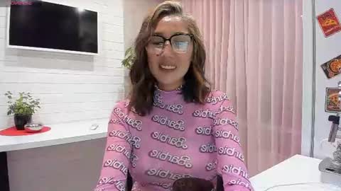 Snapshot of skarlettforeve chatting on 07-04-26, 10:38 skarlett online show from 07-04-26, 10:38