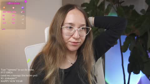 Snapshot of skarpio17 chatting on 01-22-25, 09:10 Im Scarlett ONLINE 5pm-10pm NYC time online show from 01-22-25, 09:10