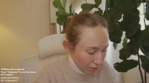 Snapshot of skarpio17 chatting on 10-26-25, 04:02 Im Scarlett ONLINE 5pm-10pm NYC time online show from 10-26-25, 04:02