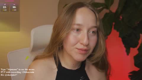 Snapshot of skarpio17 chatting on 11-22-25, 09:36 Im Scarlett ONLINE 5pm-10pm NYC time online show from 11-22-25, 09:36