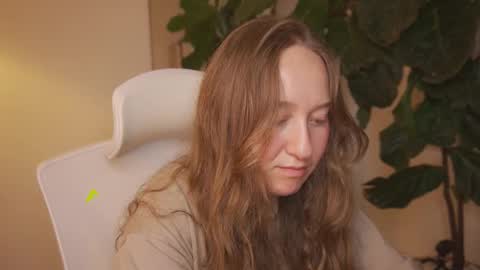 Snapshot of skarpio17 chatting on 11-29-25, 09:29 Im Scarlett ONLINE 5pm-10pm NYC time online show from 11-29-25, 09:29