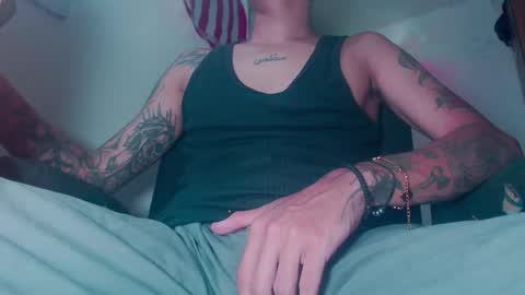 Snapshot of skateboy444 chatting on 02-14-26, 07:38 king online show from 02-14-26, 07:38