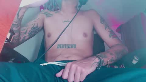 Snapshot of skateboy444 chatting on 02-21-26, 08:26 king online show from 02-21-26, 08:26