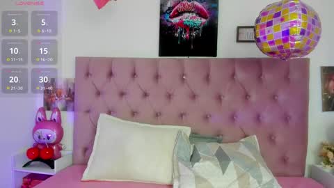 Snapshot of skay_wish chatting on 05-11-26, 02:45 skay_wish online show from 05-11-26, 02:45