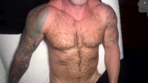 Snapshot of skimaskedbeef chatting on 01-08-25, 09:21 BEEF online show from 01-08-25, 09:21