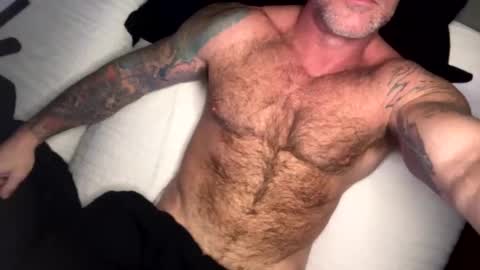 Snapshot of skimaskedbeef chatting on 02-06-25, 09:32 BEEF online show from 02-06-25, 09:32