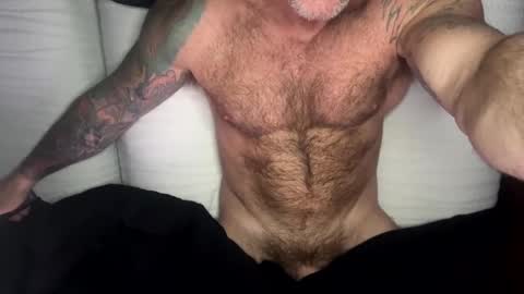 Snapshot of skimaskedbeef chatting on 02-12-25, 09:31 BEEF online show from 02-12-25, 09:31