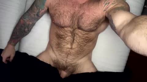 Snapshot of skimaskedbeef chatting on 02-15-25, 01:27 BEEF online show from 02-15-25, 01:27