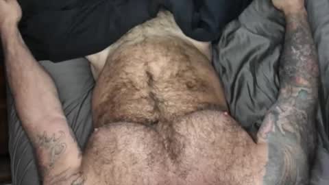 Snapshot of skimaskedbeef chatting on 09-23-25, 10:18 BEEF online show from 09-23-25, 10:18