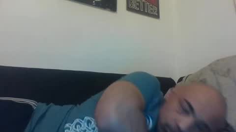 Snapshot of skinboys chatting on 01-13-25, 06:38 skinboys online show from 01-13-25, 06:38