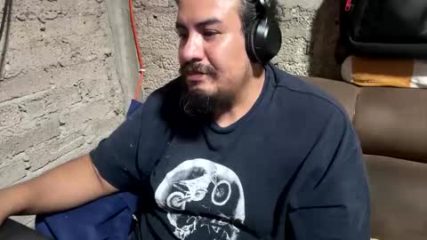 Elias online show from 10-17-25, 04:26