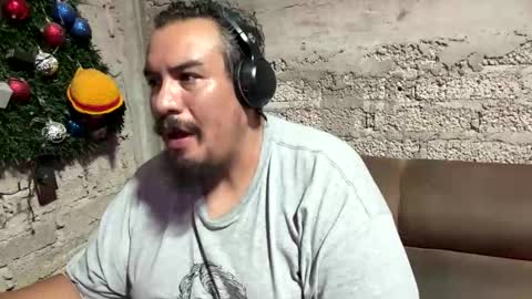 Snapshot of skinhell chatting on 05-28-26, 01:14 Elias online show from 05-28-26, 01:14
