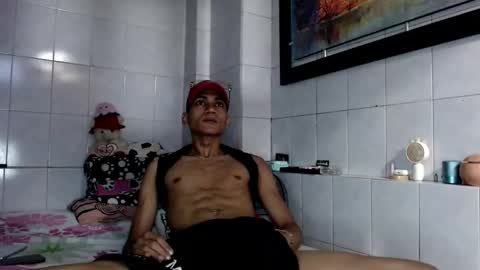 Snapshot of skinny_dominat chatting on 03-19-26, 07:23 dimy online show from 03-19-26, 07:23