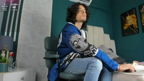 Snapshot of skinny_mac_ chatting on 05-22-26, 01:39 Mac online show from 05-22-26, 01:39