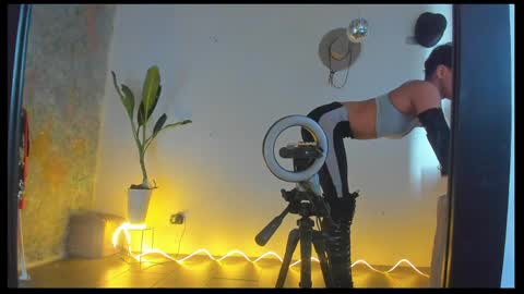 Snapshot of skinnybody_ chatting on 04-07-26, 08:09 skinnybody_ online show from 04-07-26, 08:09