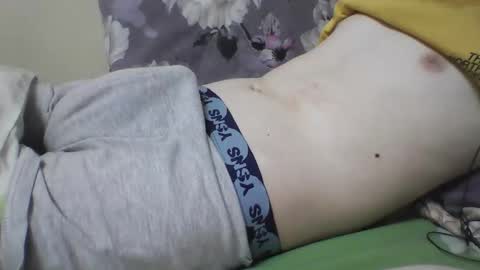 Snapshot of skinnycuteman chatting on 02-01-25, 11:16 skinnycuteb0y online show from 02-01-25, 11:16