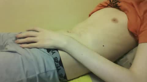 Snapshot of skinnycuteman chatting on 09-12-25, 09:04 skinnycuteb0y online show from 09-12-25, 09:04