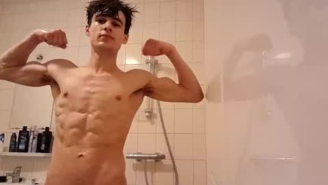 skinnyguywithbigd online show from 10-18-25, 01:23