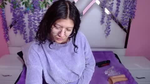  SKINNYHORNY   online show from 12-21-24, 03:25