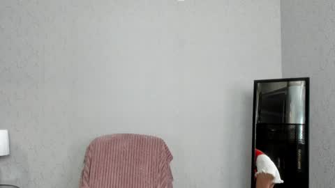 Snapshot of skinnyladyy chatting on 02-03-25, 02:03 Skinnyladyy online show from 02-03-25, 02:03