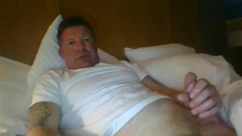 Snapshot of skinnymeat858205 chatting on 03-18-26, 05:10 skinnymeat858205 online show from 03-18-26, 05:10