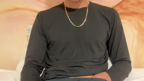 Snapshot of skinnypapi chatting on 10-03-25, 12:29 papi online show from 10-03-25, 12:29