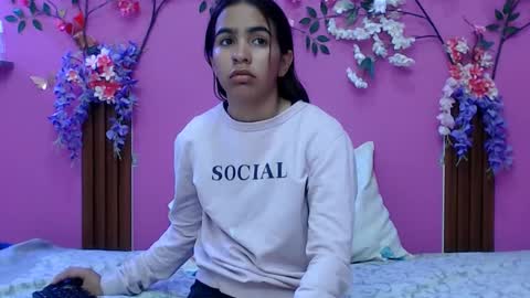 sofia online show from 12-22-25, 01:41