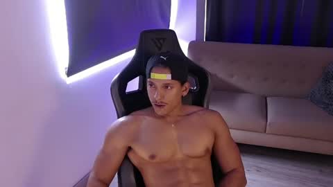 Liam Vokov online show from 06-12-26, 04:28