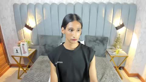 Snapshot of sky_fox_1 chatting on 12-22-24, 06:28 STIVEN online show from 12-22-24, 06:28