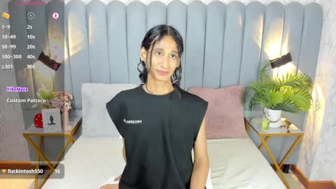 Snapshot of sky_fox_1 chatting on 01-07-25, 10:08 STIVEN online show from 01-07-25, 10:08