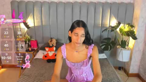 Snapshot of sky_fox_1 chatting on 09-09-25, 12:59 STIVEN online show from 09-09-25, 12:59