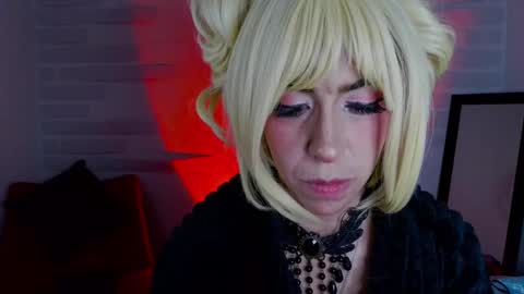 Snapshot of sky_girl1 chatting on 01-08-25, 06:52 Mile online show from 01-08-25, 06:52