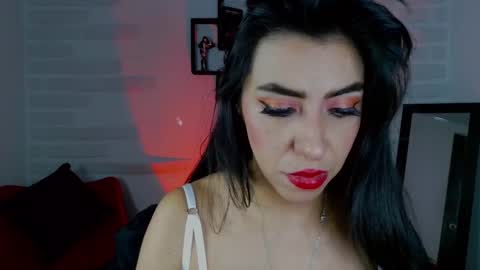 Snapshot of sky_girl1 chatting on 01-09-25, 03:26 Mile online show from 01-09-25, 03:26
