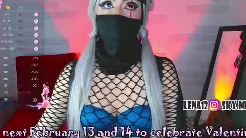 Snapshot of sky_girl1 chatting on 02-08-25, 07:37 Mile online show from 02-08-25, 07:37