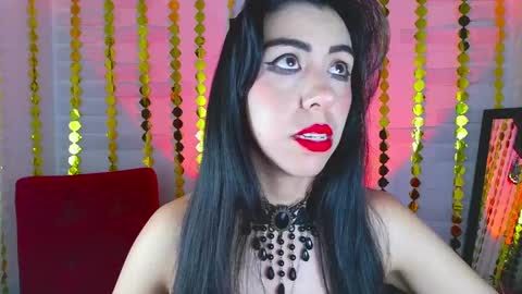 Snapshot of sky_girl1 chatting on 03-04-25, 10:49 Mile online show from 03-04-25, 10:49
