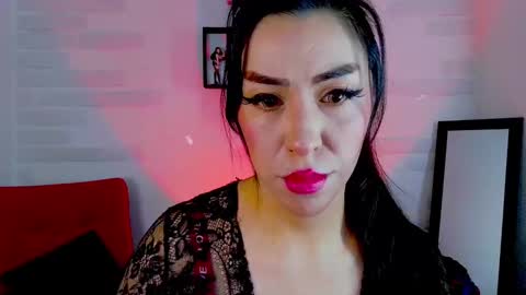Snapshot of sky_girl1 chatting on 10-08-25, 03:42 Mile online show from 10-08-25, 03:42