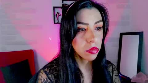 Snapshot of sky_girl1 chatting on 10-15-25, 11:27 Mile online show from 10-15-25, 11:27