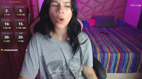 Snapshot of sky_lover_ chatting on 05-05-26, 06:05 Sky online show from 05-05-26, 06:05