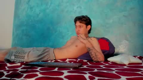 sky_wild online show from 12-16-25, 02:49