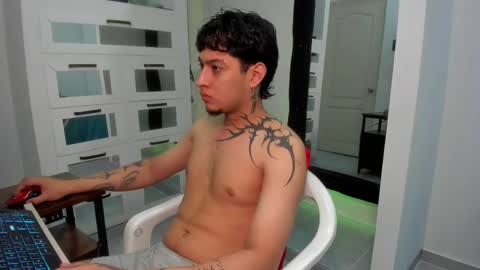 sky_wild online show from 03-27-26, 08:41