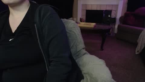 SKYLE   online show from 04-21-26, 02:51