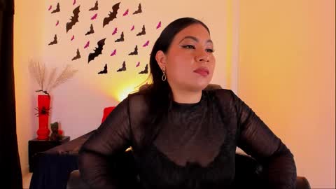 Snapshot of skydarkblue chatting on 11-22-25, 04:00 skydarkblue online show from 11-22-25, 04:00