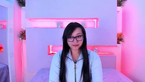skye_bluee_ online show from 10-21-25, 03:29