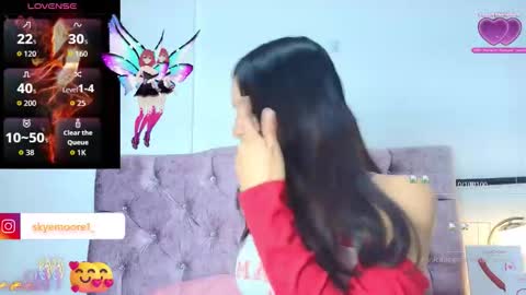 Snapshot of skye_moore chatting on 11-05-25, 07:36 skye moore online show from 11-05-25, 07:36