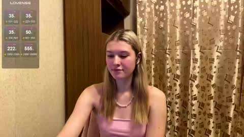 Snapshot of skyedavis chatting on 01-05-26, 07:06 skyedavis online show from 01-05-26, 07:06