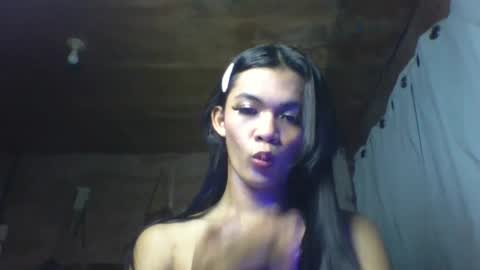 Snapshot of skyelise_ chatting on 07-20-26, 02:52 sky online show from 07-20-26, 02:52