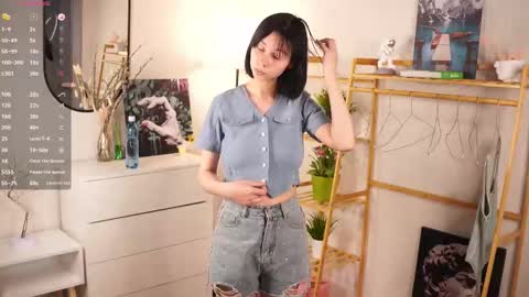 Snapshot of skyemcguire chatting on 10-15-25, 07:41 Melissa online show from 10-15-25, 07:41