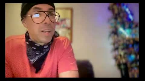 Snapshot of skyfly333 chatting on 07-07-26, 04:11 IAN HARD online show from 07-07-26, 04:11