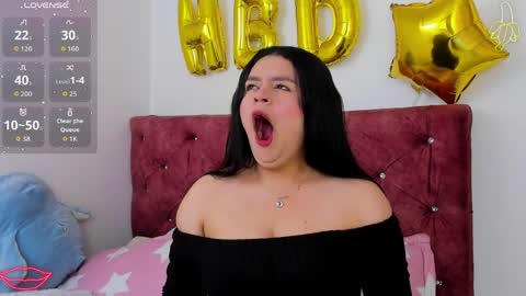 Snapshot of skyhotgirl chatting on 03-29-26, 05:46 Sky online show from 03-29-26, 05:46